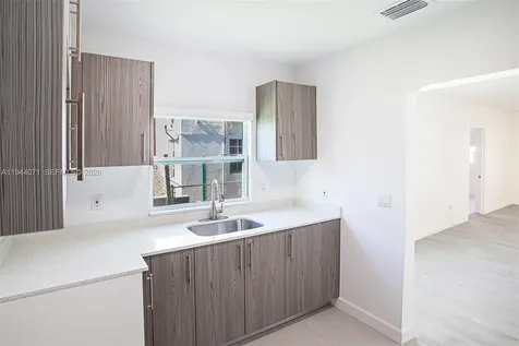 2620 SW 9th Street Miami FL 33135
