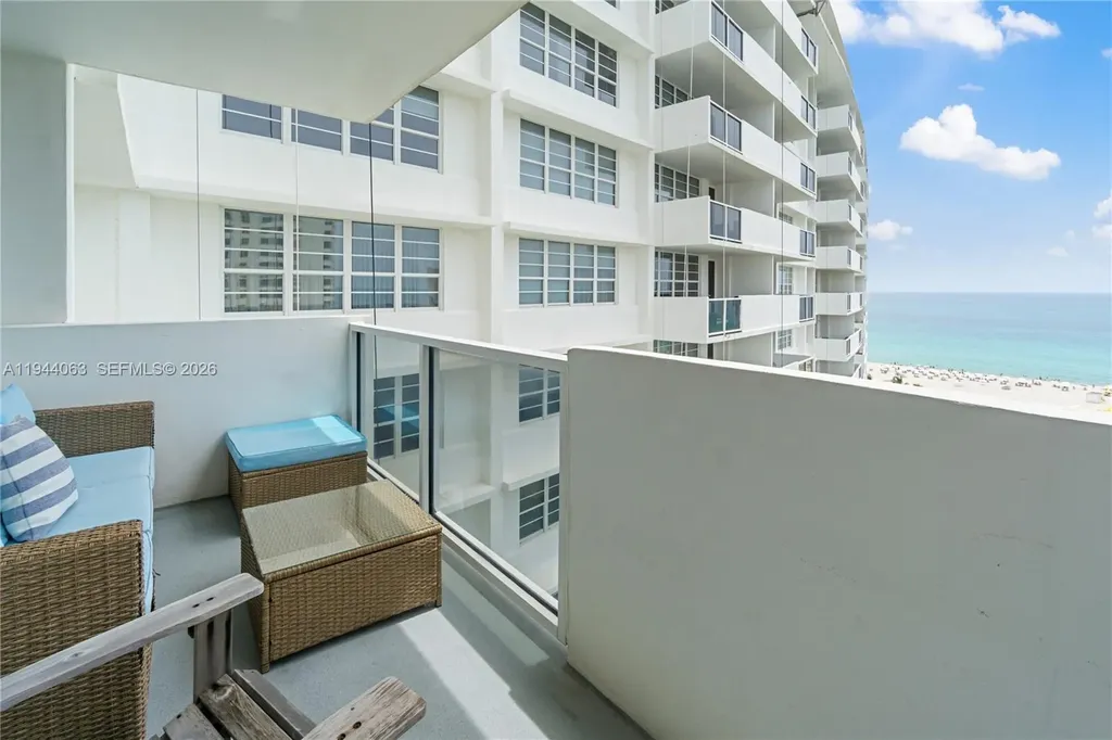 100 Lincoln Road Miami Beach FL 33139