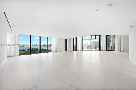 1000 Biscayne Boulevard Miami FL 33132