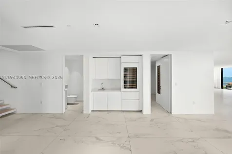 1000 Biscayne Boulevard Miami FL 33132