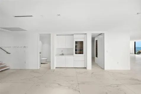 1000 Biscayne Boulevard Miami FL 33132
