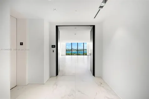 1000 Biscayne Boulevard Miami FL 33132