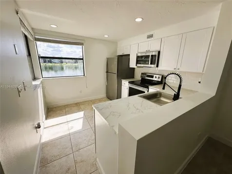 1044 S Independence Drive Homestead FL 33034
