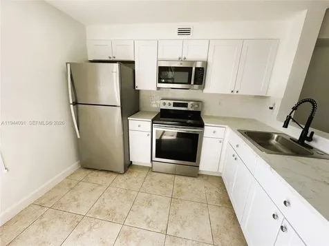 1044 S Independence Drive Homestead FL 33034
