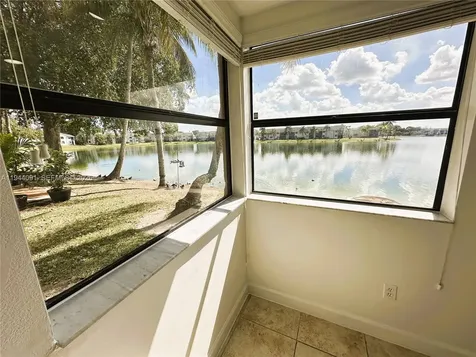 1044 S Independence Drive Homestead FL 33034