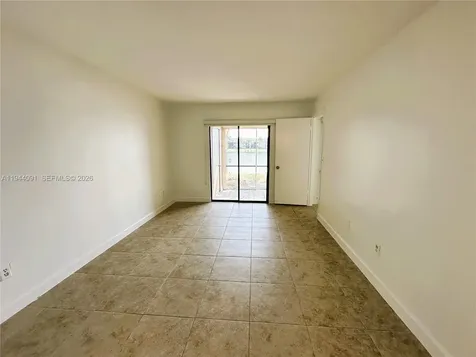 1044 S Independence Drive Homestead FL 33034