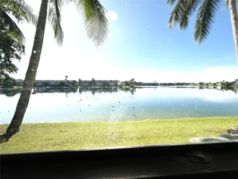 1044 S Independence Drive Homestead FL 33034
