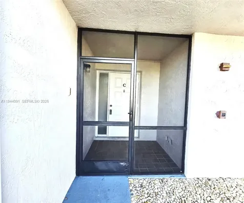 1044 S Independence Drive Homestead FL 33034