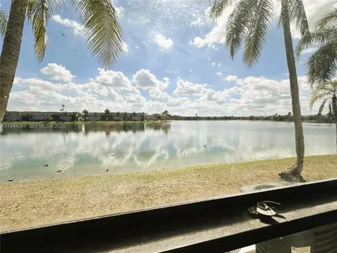 1044 S Independence Drive Homestead FL 33034