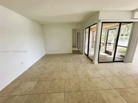 1044 S Independence Drive Homestead FL 33034