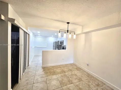 1044 S Independence Drive Homestead FL 33034
