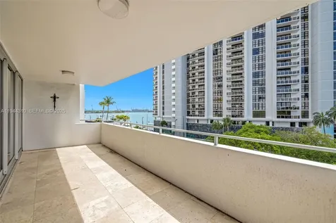11 Island Avenue Miami Beach FL 33139