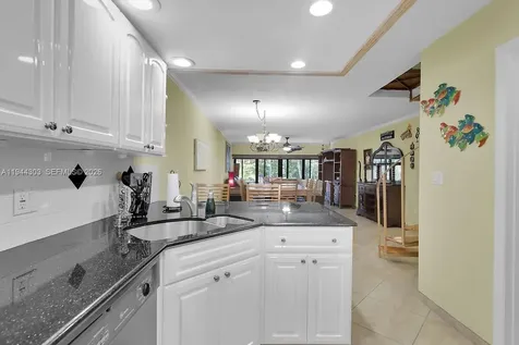 87200 Overseas Highway Plantation Key FL 33036