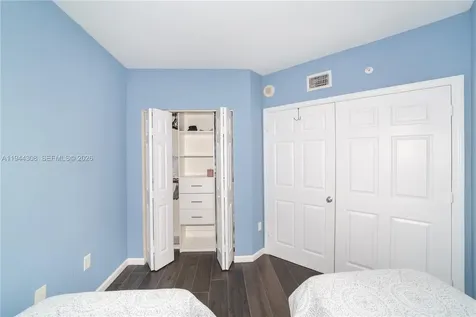 17150 N Bay Road Sunny Isles Beach FL 33160