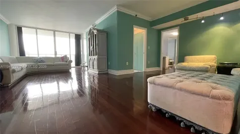 4000 Island Boulevard Aventura FL 33160