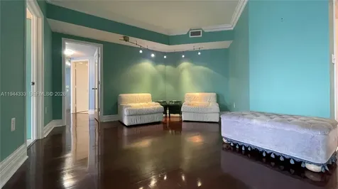 4000 Island Boulevard Aventura FL 33160