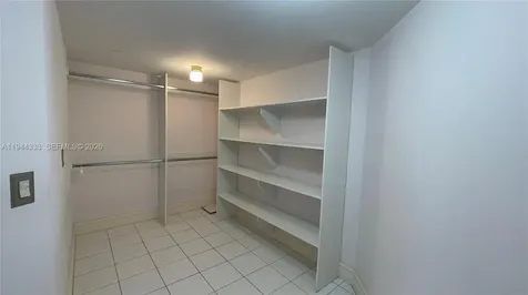 4000 Island Boulevard Aventura FL 33160