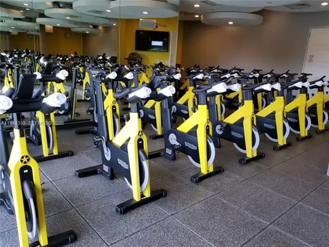 4000 Island Boulevard Aventura FL 33160
