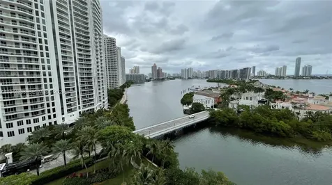 4000 Island Boulevard Aventura FL 33160