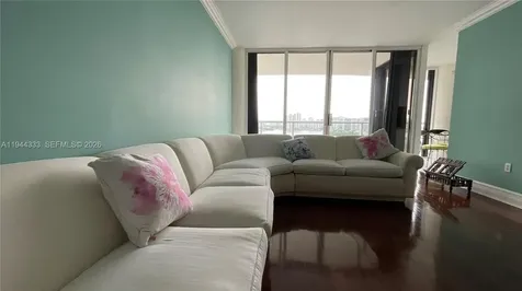4000 Island Boulevard Aventura FL 33160
