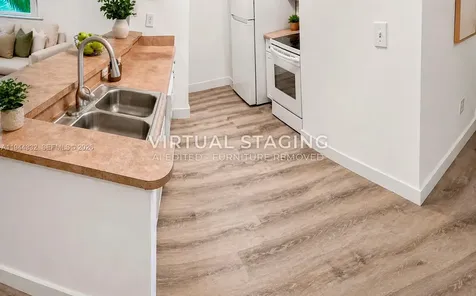 17145 N Bay Road Sunny Isles Beach FL 33160