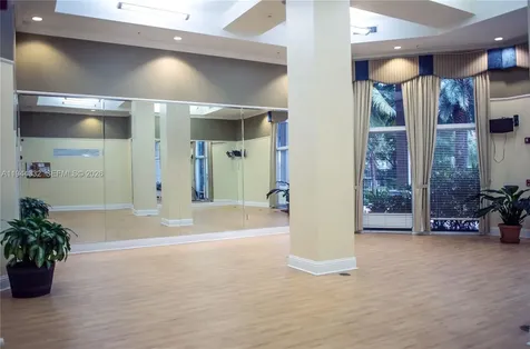 17145 N Bay Road Sunny Isles Beach FL 33160