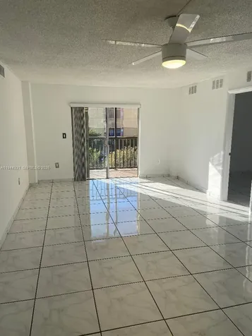 4717 NW 7th Street Miami FL 33126
