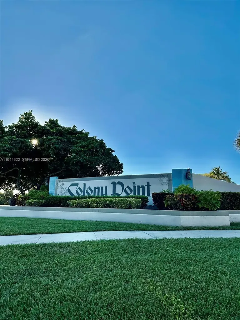 1000 Colony Point Circle Pembroke Pines FL 33026