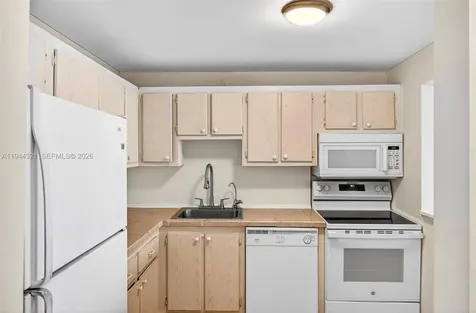 16851 NE 23rd Avenue North Miami Beach FL 33160