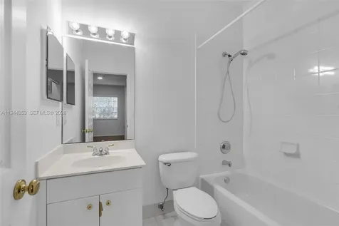 5670 NW 116th Avenue Doral FL 33178