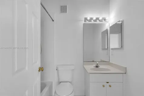 5670 NW 116th Avenue Doral FL 33178