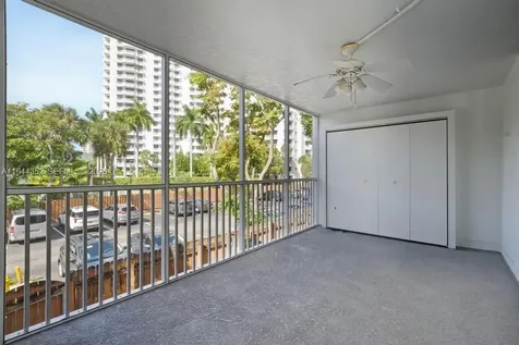 3350 NE 192nd Street Aventura FL 33180