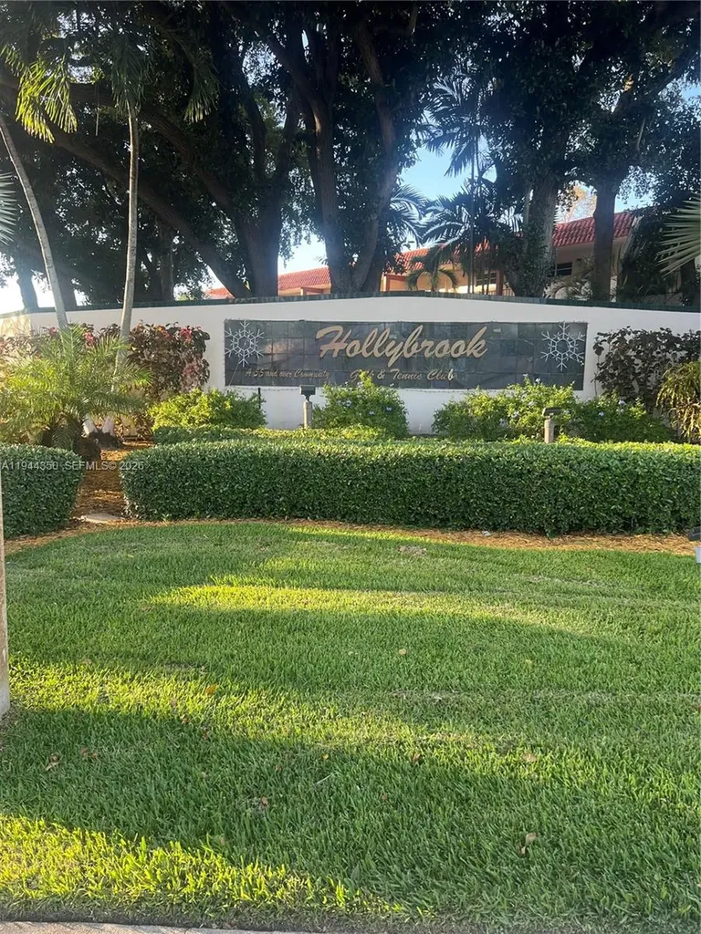 8900 Washington Boulevard Pembroke Pines FL 33025