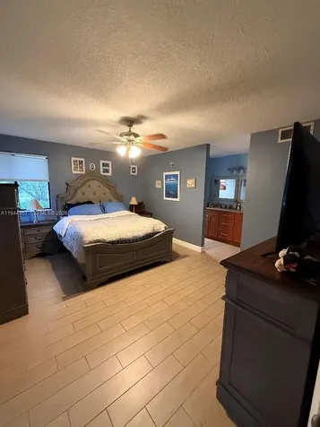 8019 NW 15th Manor Plantation FL 33322