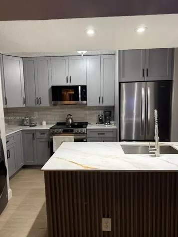 8019 NW 15th Manor Plantation FL 33322