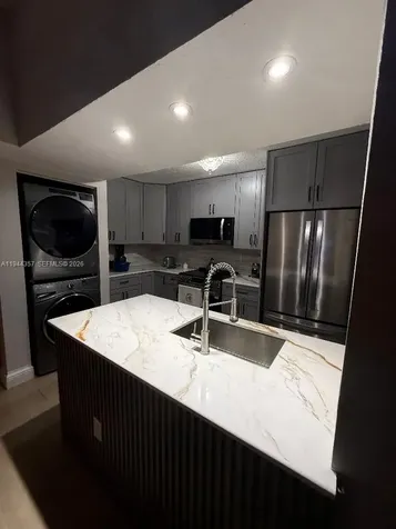 8019 NW 15th Manor Plantation FL 33322