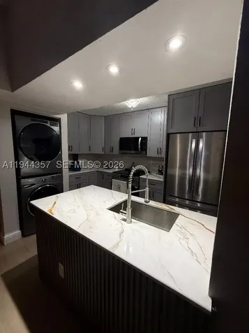 8019 NW 15th Manor Plantation FL 33322
