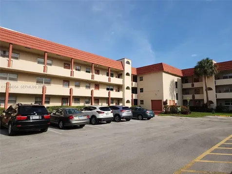 2931 E Sunrise Lakes Drive Sunrise FL 33322