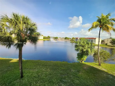 2931 E Sunrise Lakes Drive Sunrise FL 33322