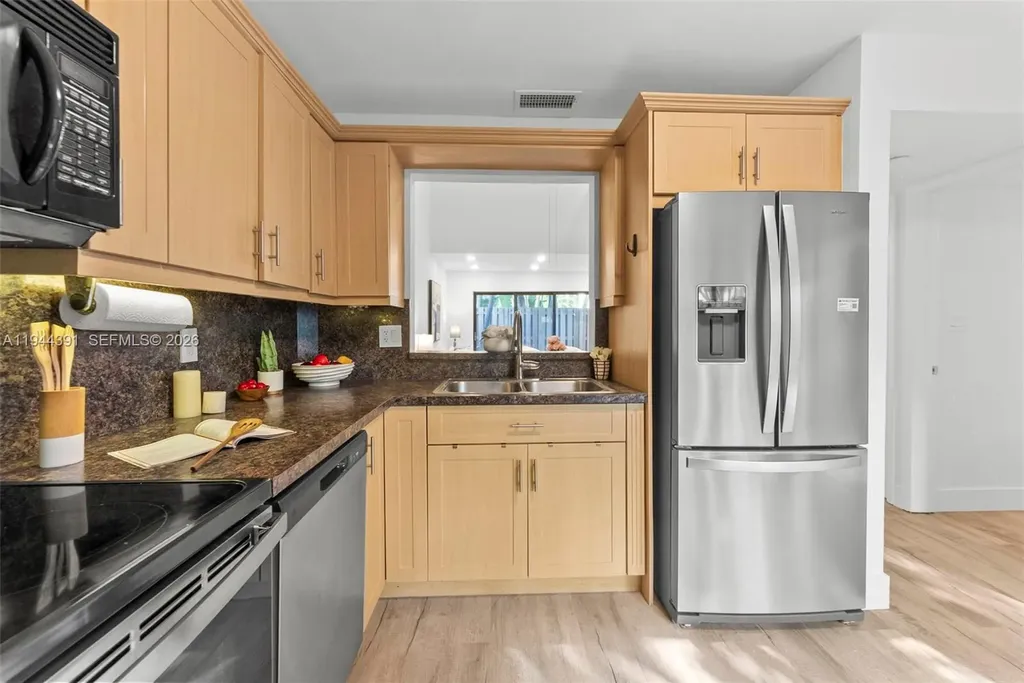 311 City View Drive Fort Lauderdale FL 33311