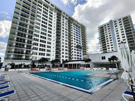 2751 S Ocean Drive Hollywood FL 33019