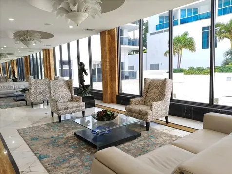 2751 S Ocean Drive Hollywood FL 33019
