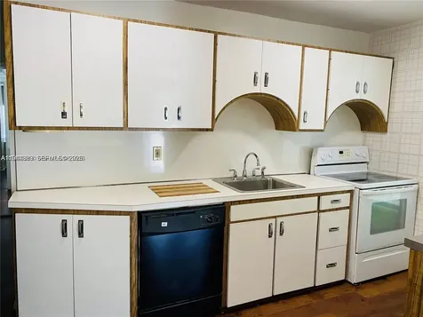 1309 N 24th Avenue Hollywood FL 33020