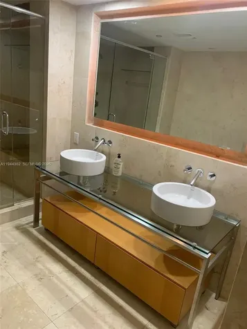6000 Collins Avenue Unit 136 Miami Beach FL 33140