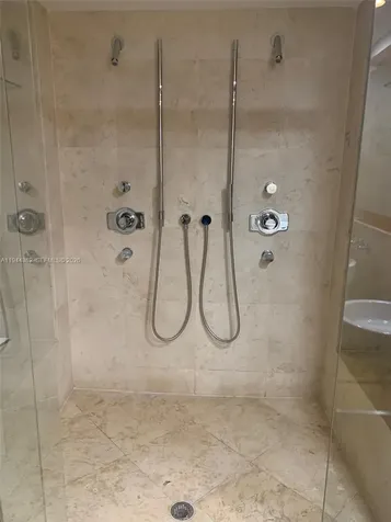 6000 Collins Avenue Unit 136 Miami Beach FL 33140