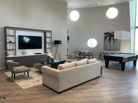 6000 Collins Avenue Unit 136 Miami Beach FL 33140