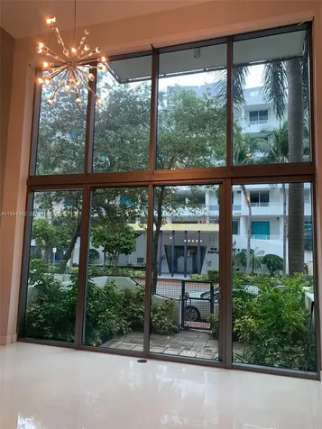 6000 Collins Avenue Unit 136 Miami Beach FL 33140