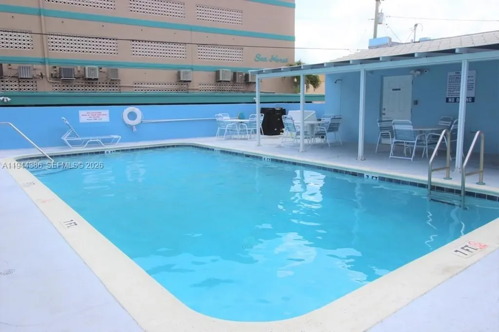 326 Harrison Street Hollywood FL 33019