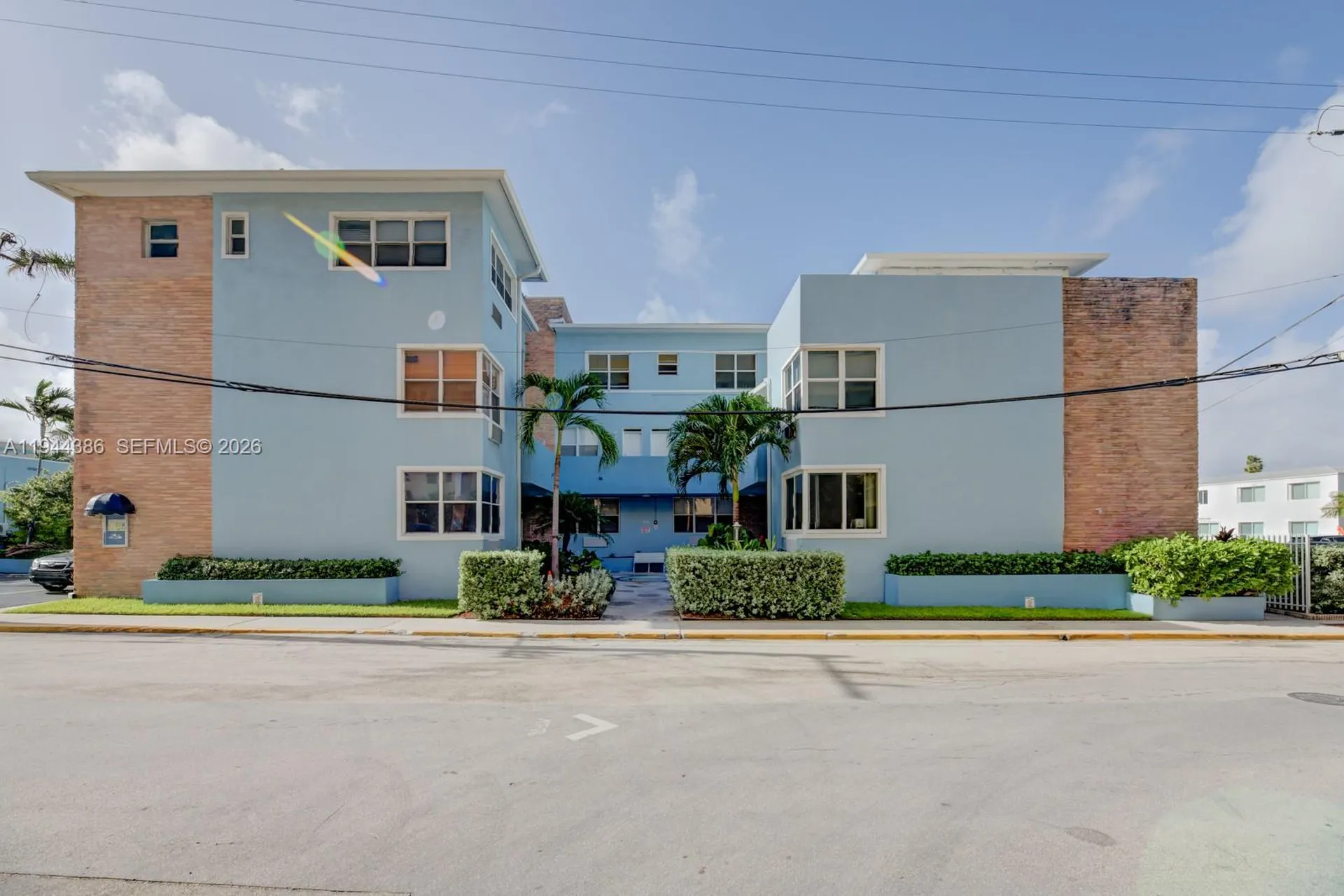 326 Harrison Street Hollywood FL 33019