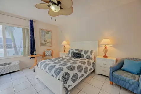 326 Harrison Street Hollywood FL 33019
